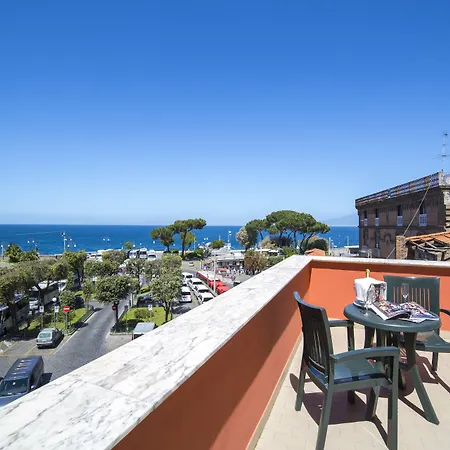 法罗二号酒店 酒店