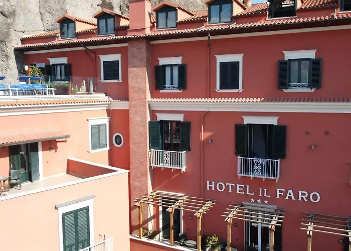 Il Faro Otel