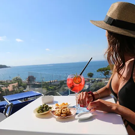 Il Faro 3* سورينتو