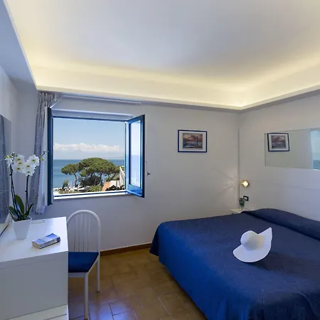 Hotel Il Faro Półwysep Sorrentyński