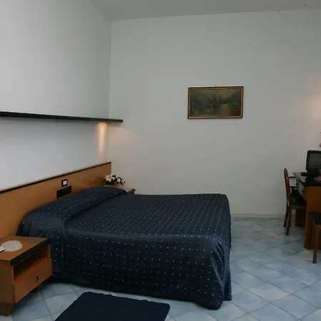 Ξενοδοχείο Il Faro 3*
