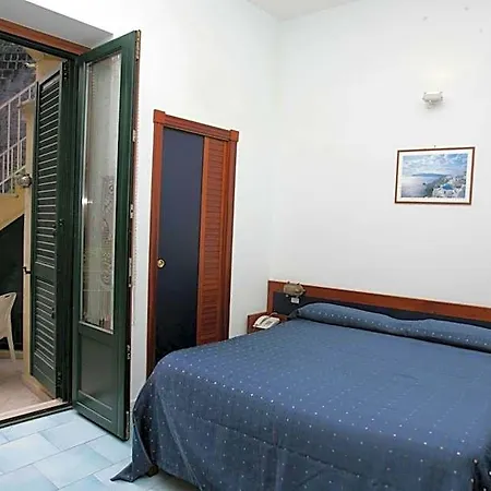 Il Faro Hotel 3*
