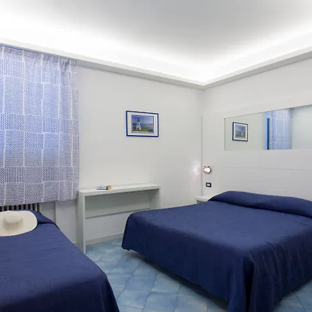 Il Faro Отель 3*