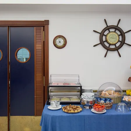 Отель Il Faro 3*