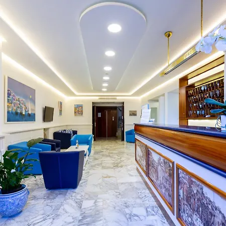 Отель Il Faro 3*